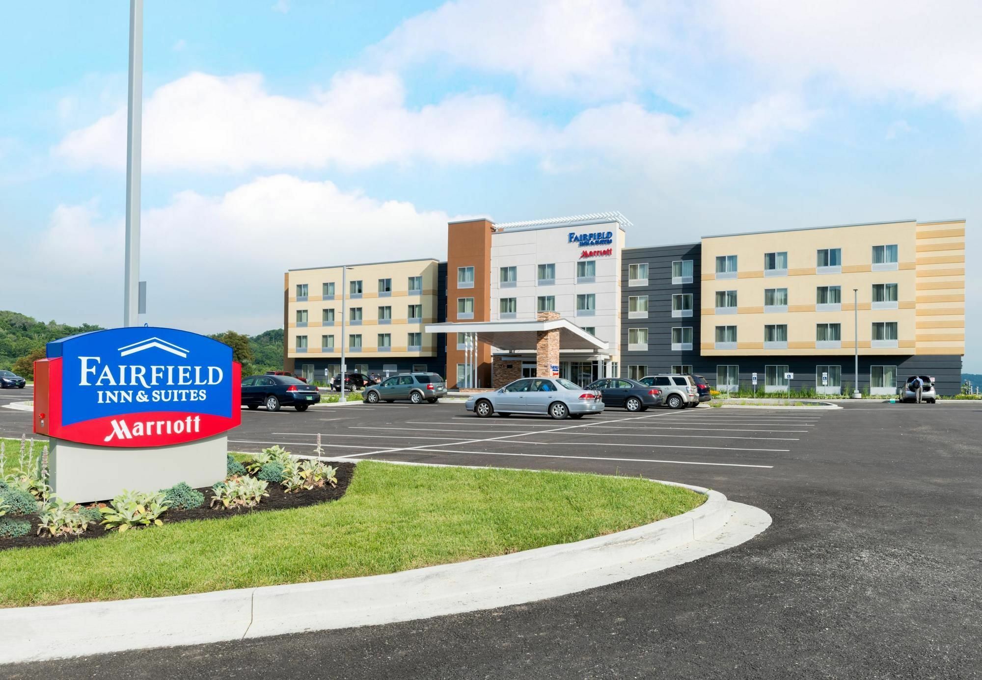 Fairfield Inn & Suites By Marriott Huntington הנטינגטון מראה חיצוני תמונה